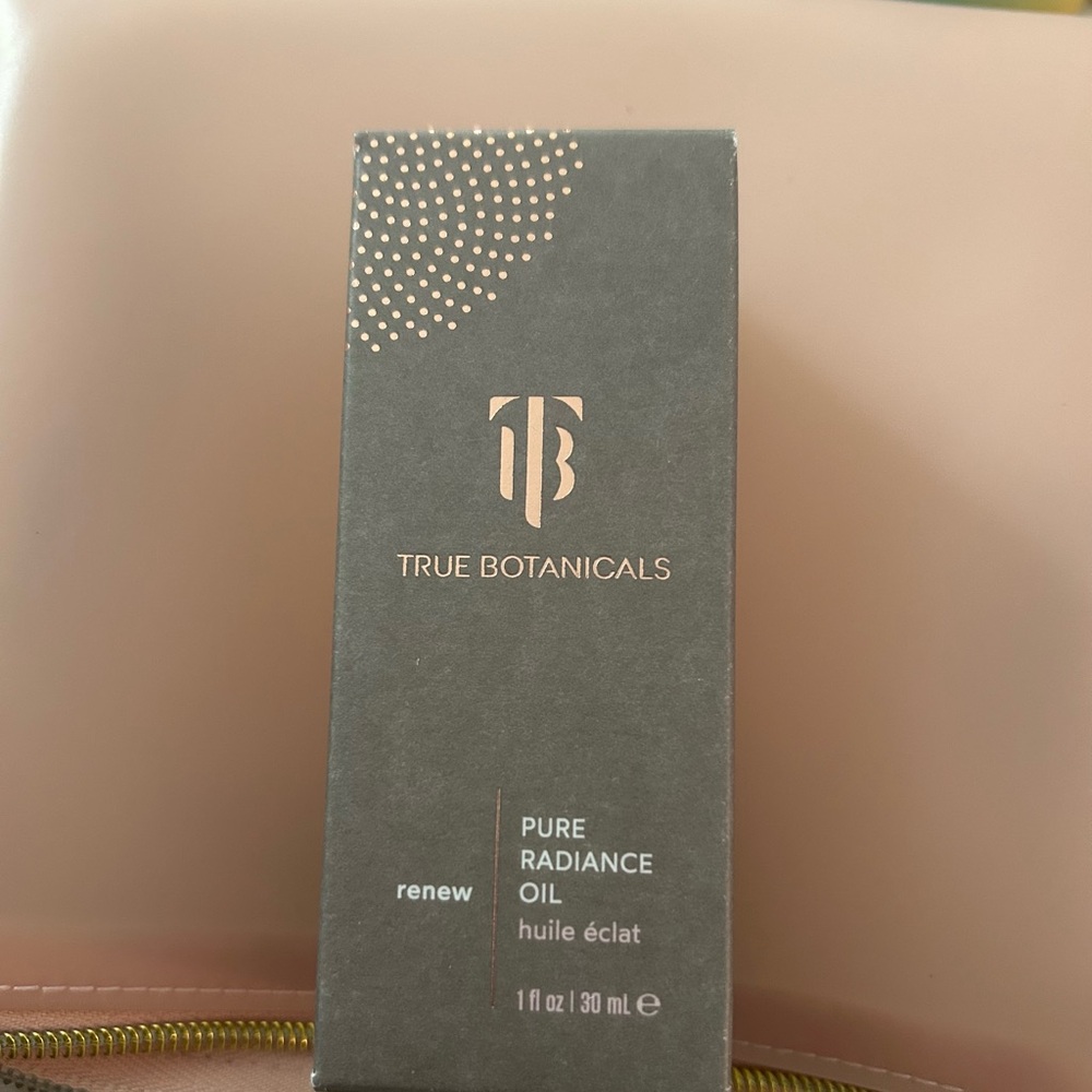 Pure Radiance Oil